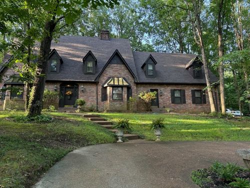 8181 Meadow Glen Dr, Germantown, TN, 38138-6158 | Card Image