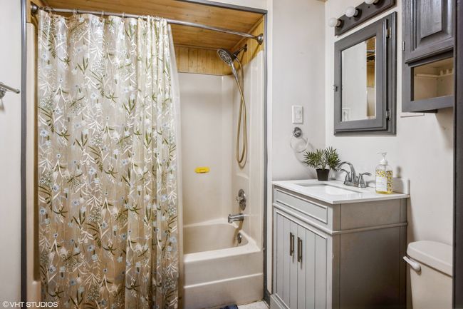3137 Peoria St, House other with 3 bedrooms, 2 bathrooms and 6 parking in Steger IL | Image 7