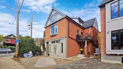 203 Rushton Rd, Home with 4 bedrooms, 4 bathrooms and 1 parking in Toronto ON | Image 1