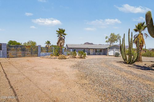 2330 E Broadway Ave, Apache Junction, AZ, 85119-2608 | Card Image