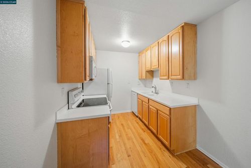 109-150 Sharene Ln, Walnut Creek, CA, 94596-4779 | Card Image