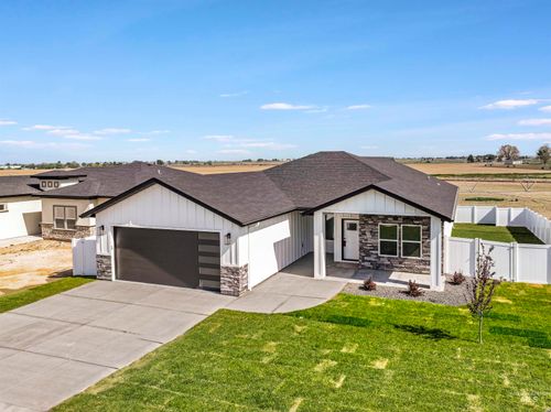 1012 23rd Ave E, Jerome, ID, 83338-4945 | Card Image