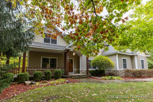 8041 Therese Ct, Caledonia, MI, 49316-8972 | Card Image