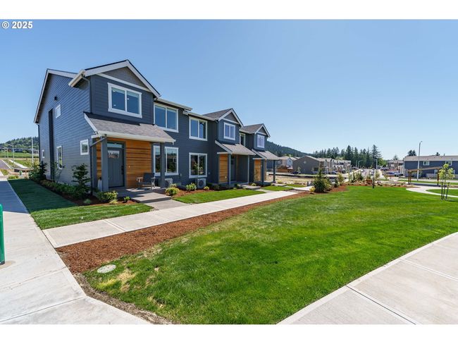 9 - 4007 Sw Myrtle Aly, House attached with 3 bedrooms, 3 bathrooms and 1 parking in Gresham OR | Image 39
