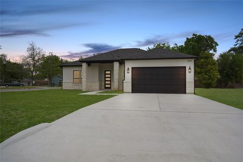 511 Laurel St, La Marque, TX, 77568-4259 | Card Image