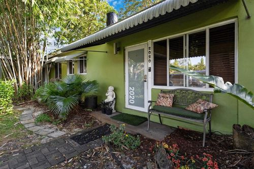 2020 Ne 4th Ave, Wilton Manors, FL, 33305-2044 | Card Image