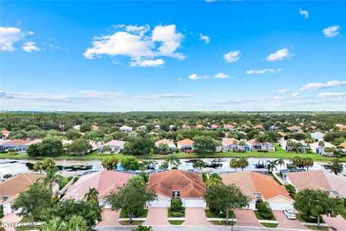 3077 Futuna Ln, NAPLES, FL, 34119-1601 | Card Image
