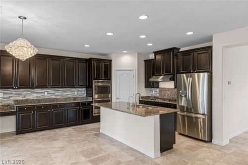 7139 Blooming Jasmine Ave, Las Vegas, NV, 89117-3114 | Card Image