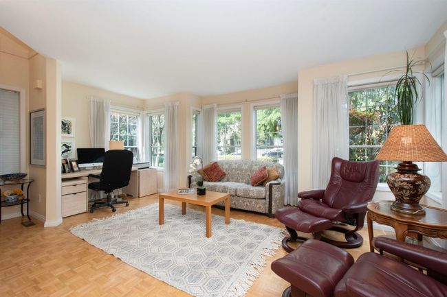 245 E 17 Th Street, Townhouse with 3 bedrooms, 2 bathrooms and 2 parking in North Vancouver BC | Image 5