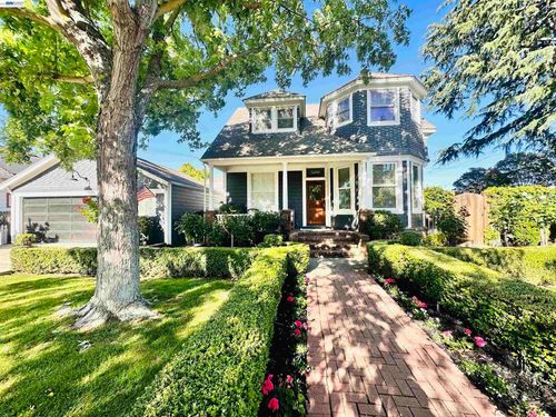 580 S L St, Livermore, CA, 94550-4416 | Card Image
