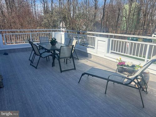 8200 Centennial Sta, WARMINSTER, PA, 18974-5901 | Card Image