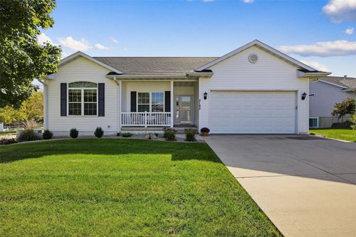 2185 Robert Court, Marion, IA, 52302 | Card Image