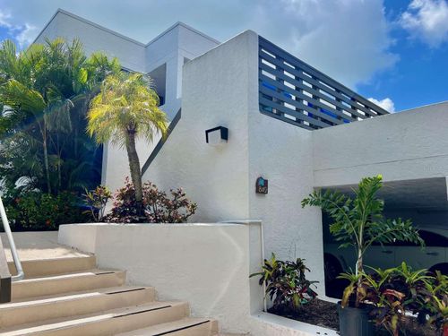 843-843 Bayport Way, Longboat Key, FL, 34228-2676 | Card Image