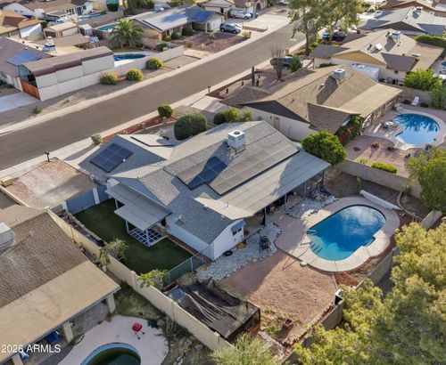 3833 W Phelps Rd, Phoenix, AZ, 85053-2858 | Card Image