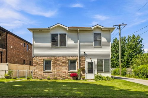 8336 Mango Ave, Morton Grove, IL, 60053-3465 | Card Image