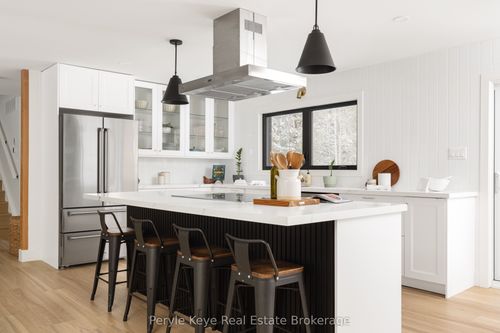 1290 Cedar Lane, Bracebridge, ON, P1L0L4 | Card Image