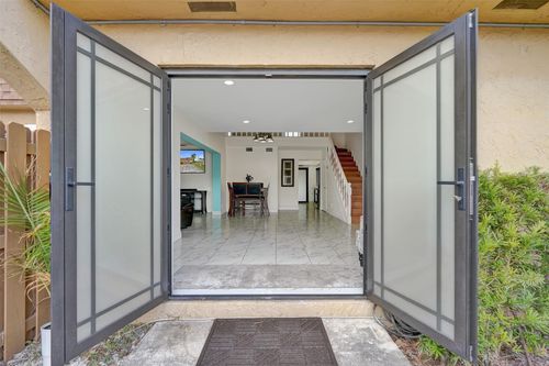 202-3541 Nw 95th Ter, Sunrise, FL, 33351-6405 | Card Image