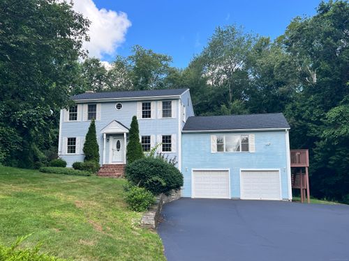 31 Hi Lea Farm Rd, Colchester, CT, 06415-1748 | Card Image