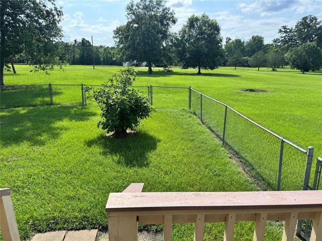 Large fenced back yard | Image 5