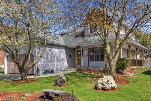 4 Broom St, Ayr, ON, N0B1E0 | Card Image
