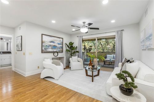 25183 Oak Canyon Ln, Lake Forest, CA, 92630-6406 | Card Image