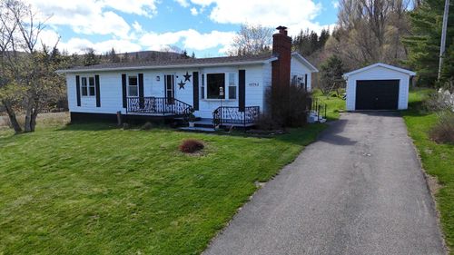 49742 Cabot Trail, Baddeck, NS, B0E1B0 | Card Image