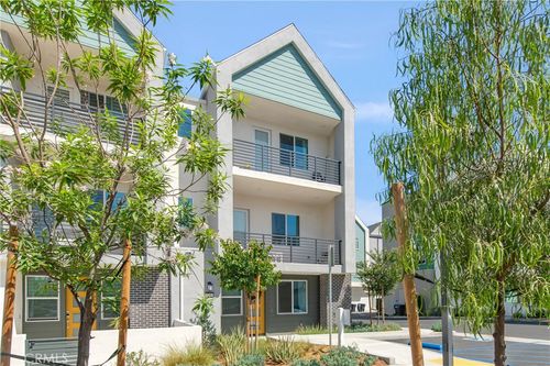 251 Sash, Irvine, CA, 92618-1463 | Card Image