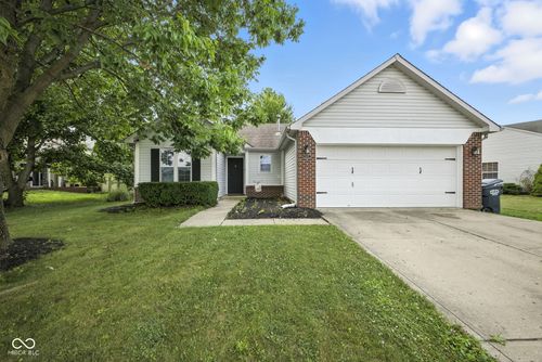 1905 Liberty Way Dr, Greenwood, IN, 46143-7279 | Card Image