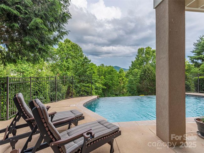 1 Hickory Rdg, House other with 4 bedrooms, 5 bathrooms and null parking in Fletcher NC | Image 37