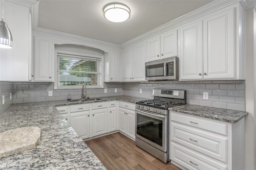 28 Sunnybrook Ln, Haughton, LA, 71037-9227 | Card Image