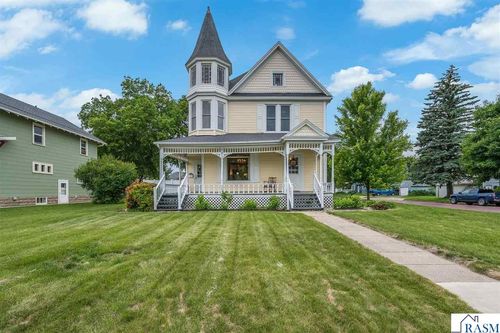 821 Armstrong Blvd N, Saint James, MN, 56081-1525 | Card Image