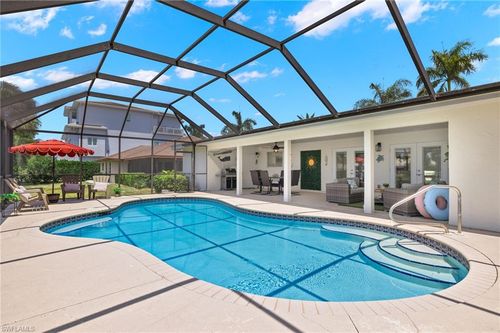 482 Trade Winds Ave, NAPLES, FL, 34108-2375 | Card Image