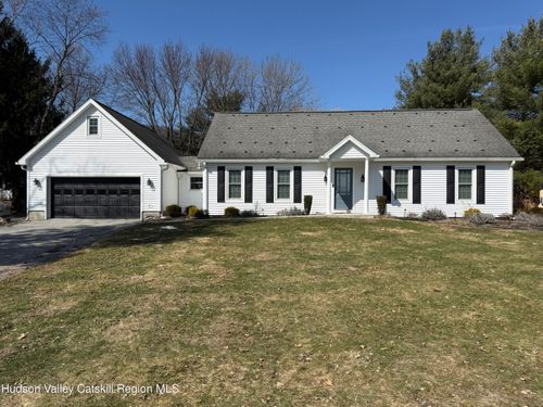 4 Cusa Dr, Highland, NY, 12528-2306 | Card Image
