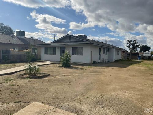 301 Walker St, Arvin, CA, 93203 | Card Image