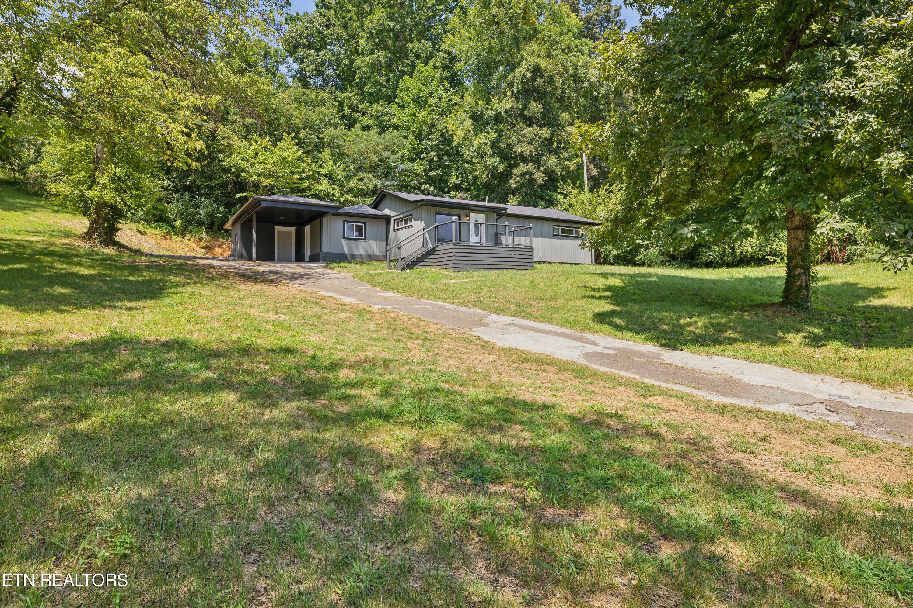 Brown Rd, Knoxville, TN 37920