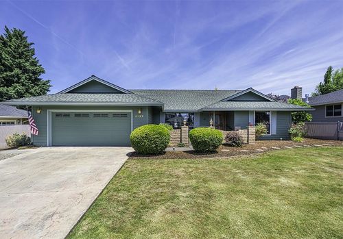 3527 Brannon Dr, Medford, OR, 97504-9268 | Card Image