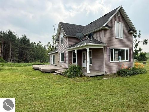 6948 E 48 Rd, Cadillac, MI, 49601-9791 | Card Image