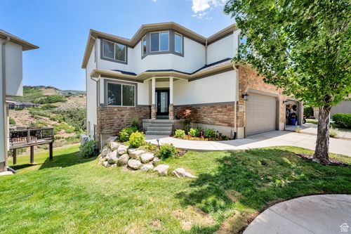 923 E Absaroka Ct, Draper, UT, 84020-5579 | Card Image