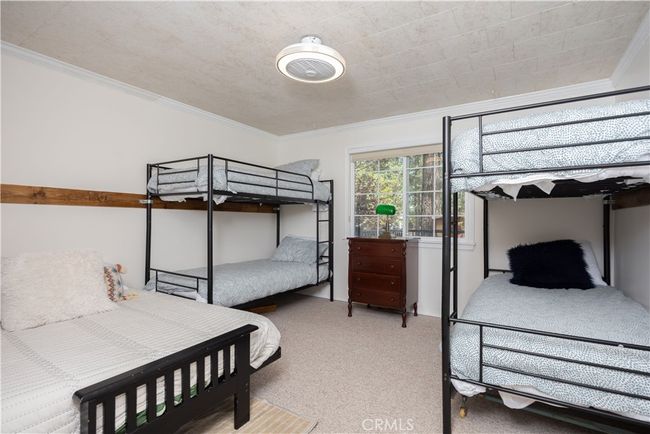 682 Maple Ln, House other with 3 bedrooms, 2 bathrooms and null parking in Sugarloaf CA | Image 33