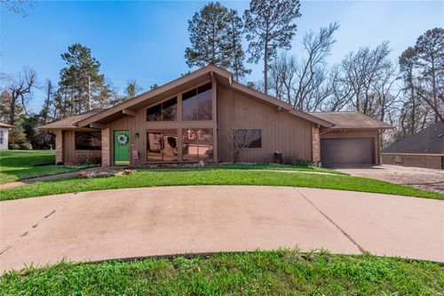 1433 Green Briar Dr, Huntsville, TX, 77340 | Card Image