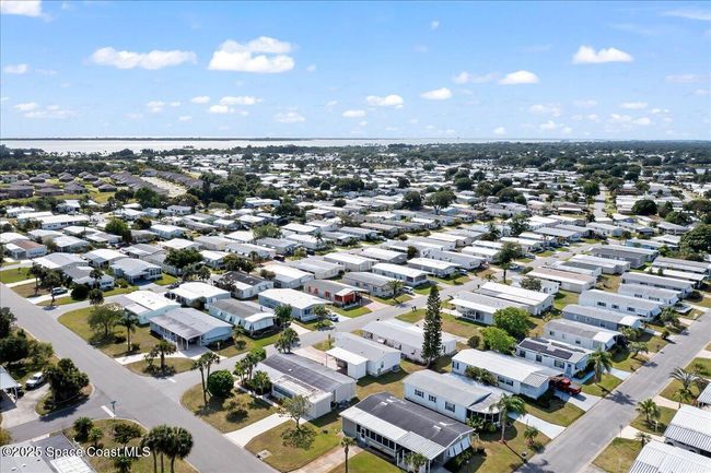 641 Hyacinth Cir, House other with 2 bedrooms, 2 bathrooms and null parking in Barefoot Bay FL | Image 29