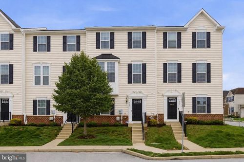 422 Lopata Rd, PHOENIXVILLE, PA, 19460-6702 | Card Image