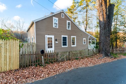 71 Head Of Meadow Road, Newtown, CT, 06470 | Card Image