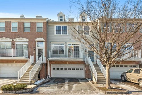 6 Hudson Ct, JC, West Bergen, NJ, 07305 | Card Image