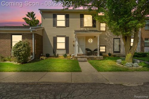 8387 Lakeview Court, Ypsilanti, MI, 48198 | Card Image