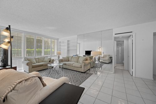 1010-401 Peruvian Avenue, Palm Beach, FL, 33480 | Card Image