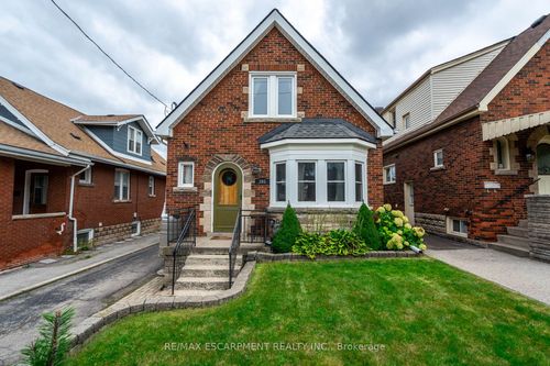 305 Wexford Ave S, Hamilton, ON, L8K2P4 | Card Image