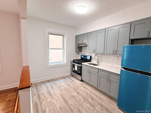 apt-2f-47 43rd St, Woodside, NY, 11377-6232 | Card Image