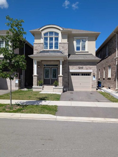 1245 Muskoka Hts, Milton, ON, L9E1Z1 | Card Image