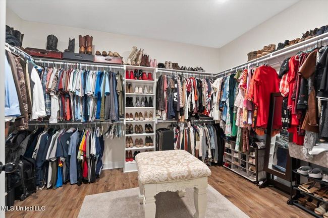 Enormous primary closet | Image 13